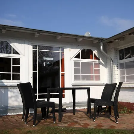 Strandvilla Rheingold - Nebengebaeude Villa Goehren (Ruegen)